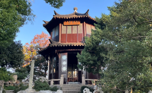 Floating Green Pavilion (Fu Cui Ge)